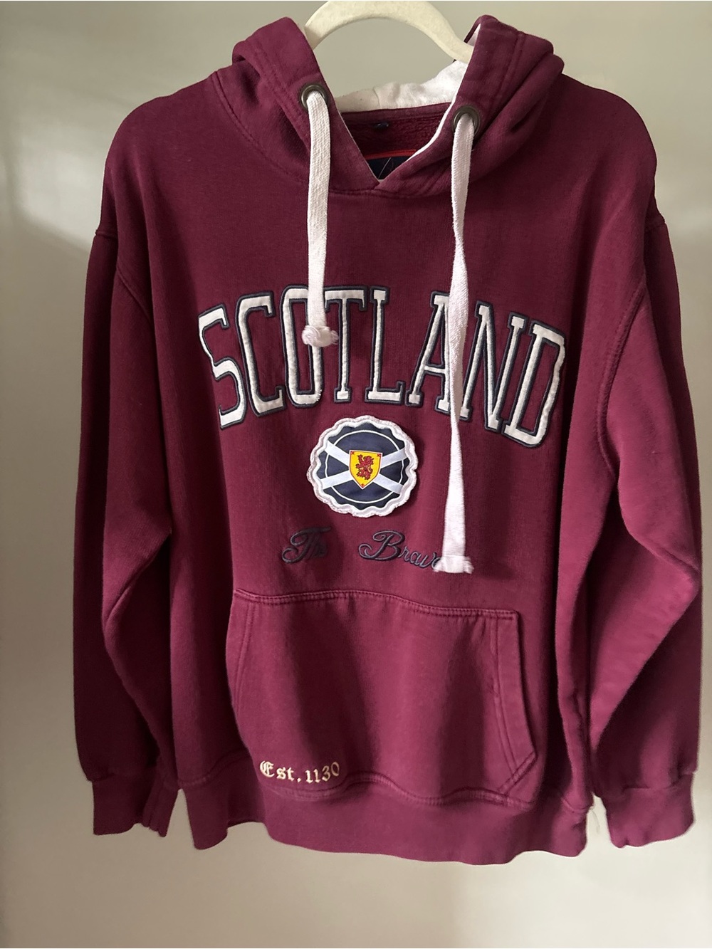 Vintage embroidered & patchwork  Scotland “The Brave” Hoodie – Size Large